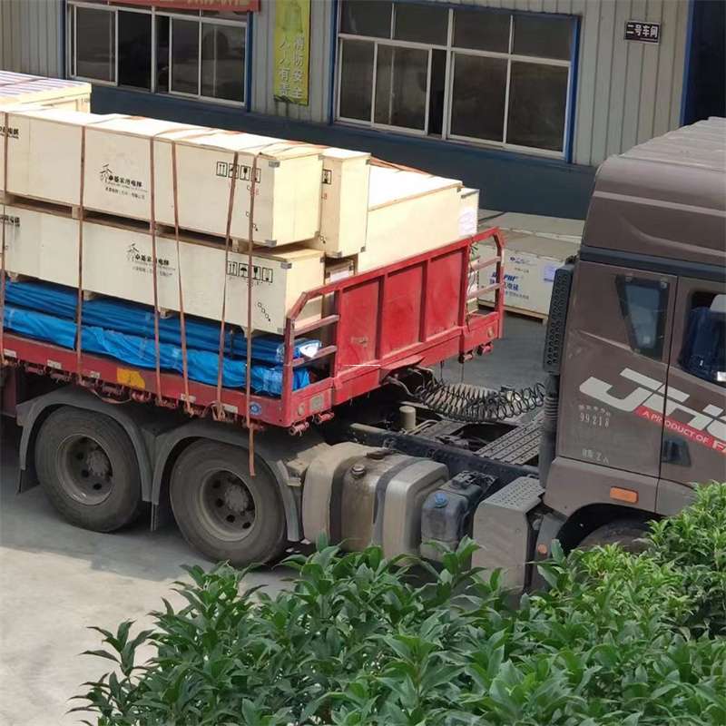 德宏至新疆阿勒泰福海县物流专线，一站式服务，让您的货物畅行无忧